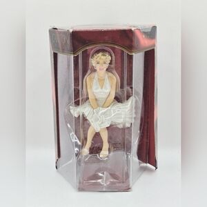 Vtg 1998 Marilyn Monroe Heirloom 10th Anniversary Ornament Carlton Cards
